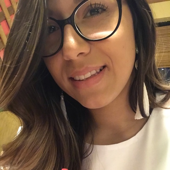 Meet your Posher, Diana - Picture 1 of 1